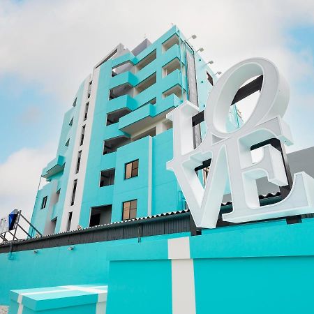 Hotel LOVE JEWEL Kitakyushu Buitenkant foto